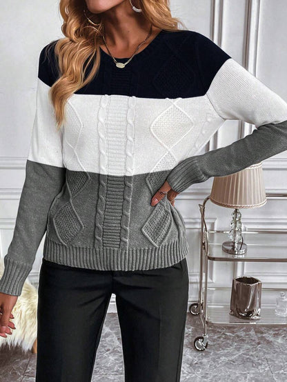 Aya | Pull en Tricot à Câbles Bicolore